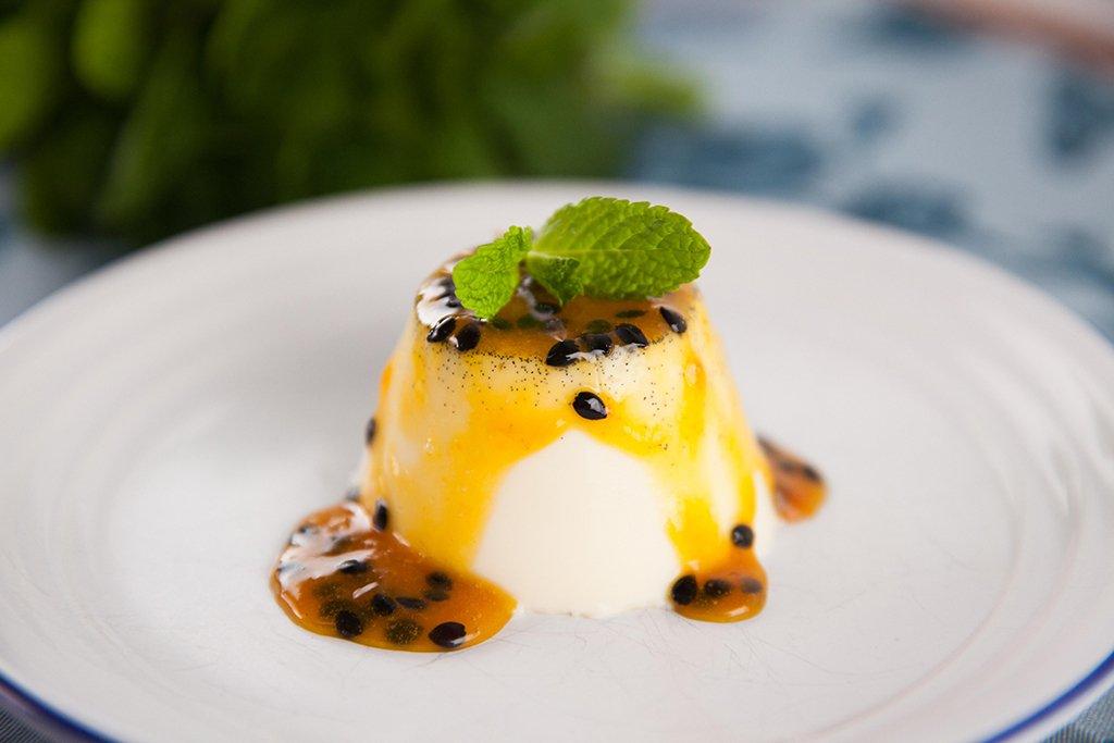Vanilla Panna Cotta with Passionfruit Sauce — Everyday Gourmet