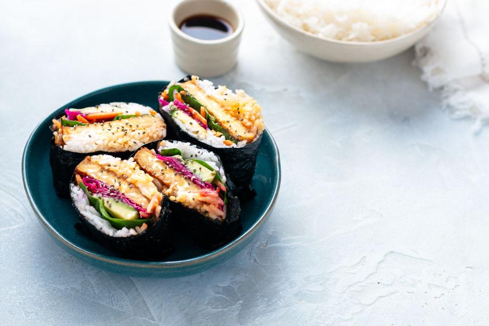 Onigirazu (sushi sandwich) - The Green Creator