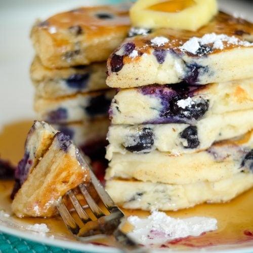 Gluten-Free Fluffy Blueberry Pancakes - Mommy Hates Cooking