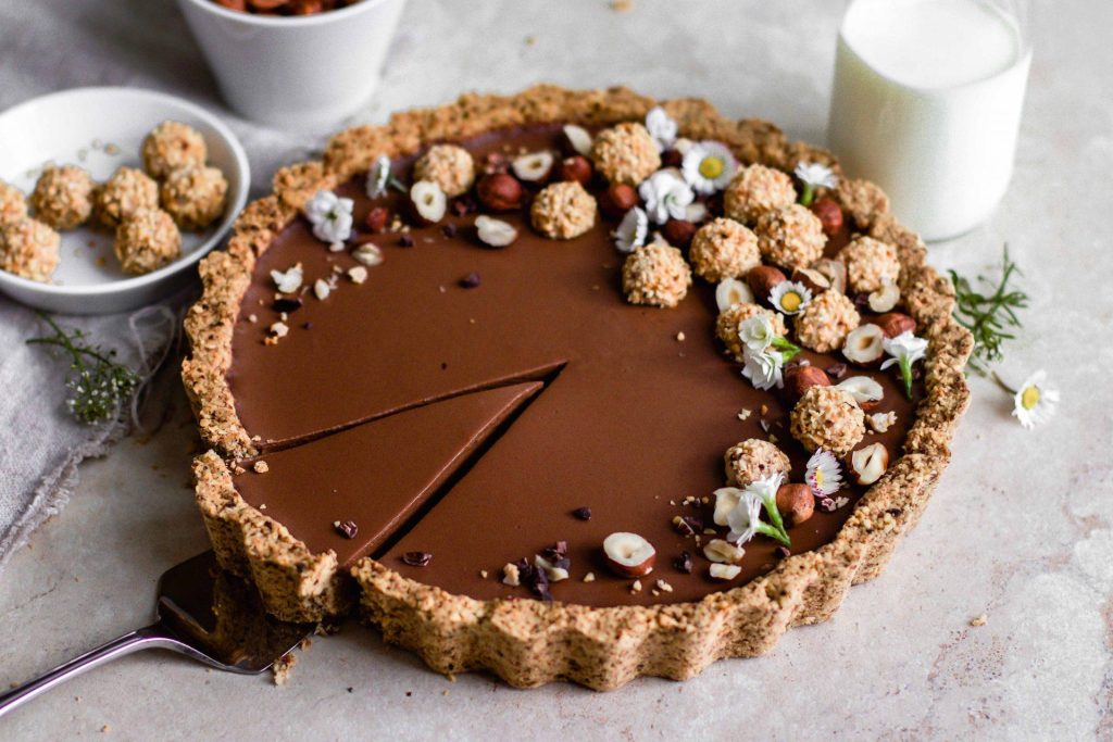 Easy melt-in-your-mouth chocolate tart