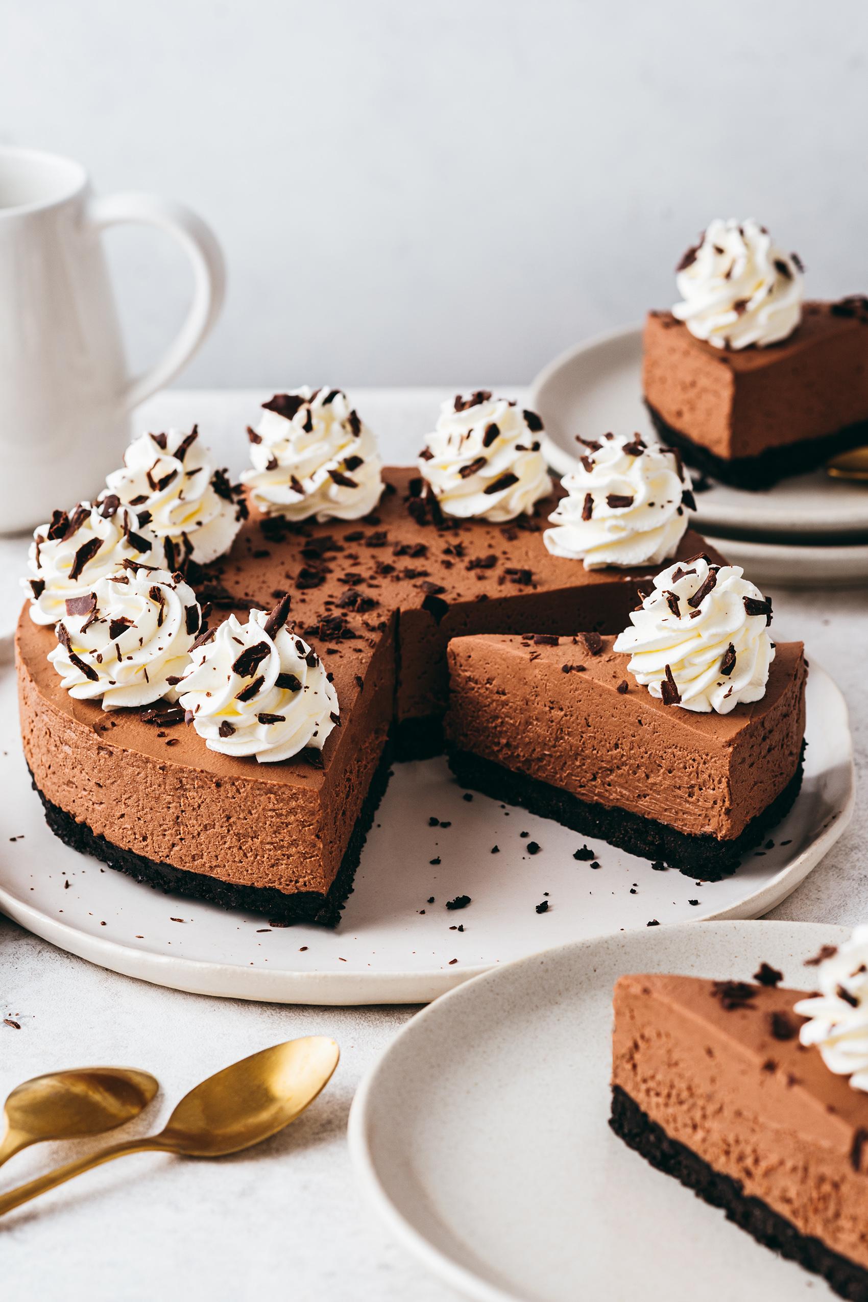 No-Bake Chocolate Cheesecake - Lilie Bakery