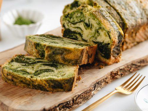 Green Tea Goodness: Matcha marble asian bread