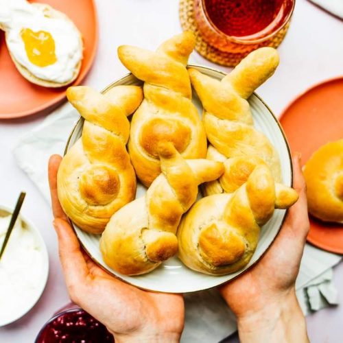 Hoppy Easter! Easter Vegan Bunny Buns for a Festive Treat