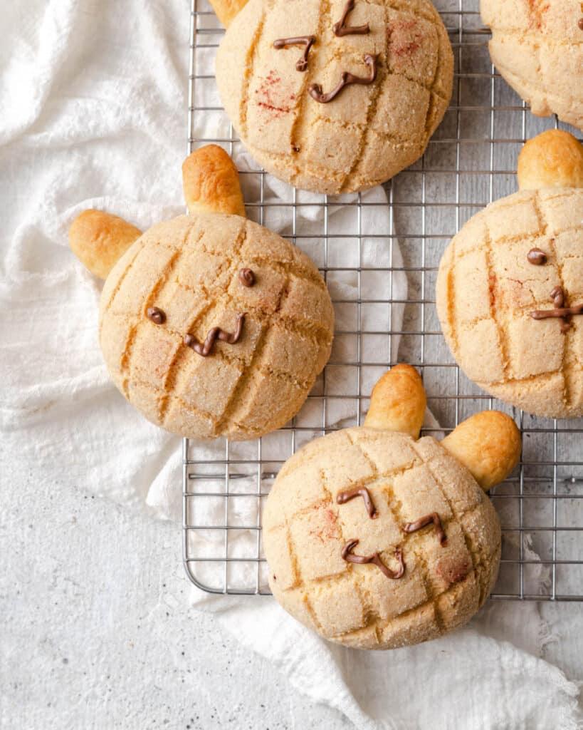 Cute bunny melon pan | Halicopter Away